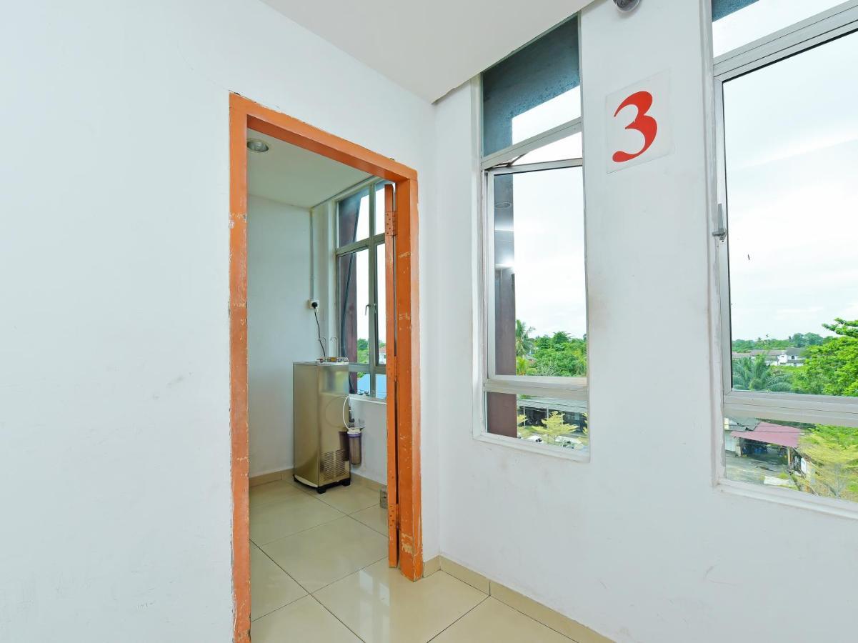 Super Oyo 90494 Sam Huat Hotel Kampong Atap المظهر الخارجي الصورة